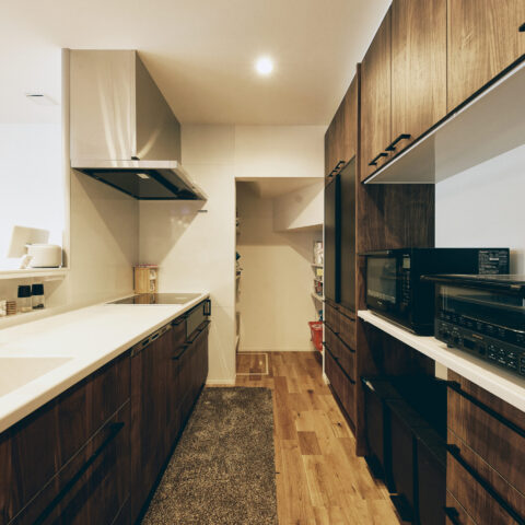 仲良し家族がつながる、共有スタイルの二世帯住宅