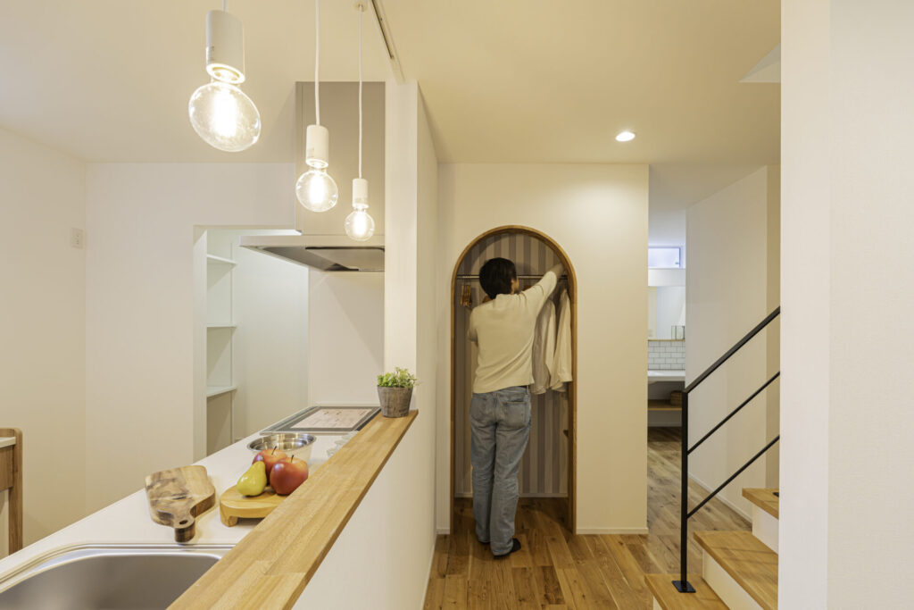 ナチュラル×大人かわいい空間で叶える、家族時間を楽しむ家