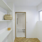 ナチュラル×大人かわいい空間で叶える、家族時間を楽しむ家