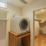 暮らしの変化に寄り添う半平屋の家｜家事ラク動線と和モダンが調和する住まい