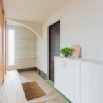 暮らしの変化に寄り添う半平屋の家｜家事ラク動線と和モダンが調和する住まい