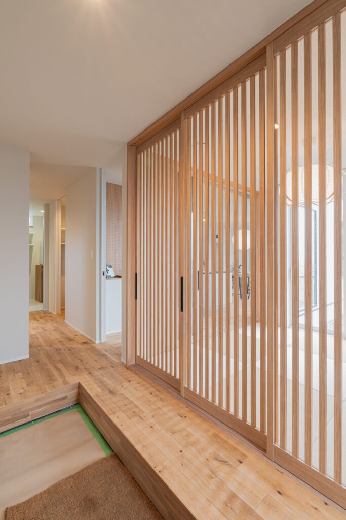 暮らしの変化に寄り添う半平屋の家｜家事ラク動線と和モダンが調和する住まい